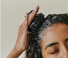 Article-Image-8-daily-habits-that-can-make-your-hair-healthier_