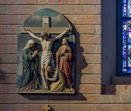 Article-Image-Everyone-Desires-the-Aesthetic-Cross