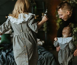 Article-Image-Family-holiday-outfits-made-simple_