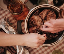 Article-Image-Non-Instagrammable-hosting-for-busy-people-who-arent-rich_