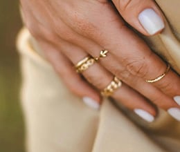 Article-Image-Subtle-science-of-stacking-jewelry_