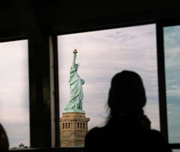 Article-Image-The-European-mind-comprehends-America-–-and-falls-in-love_