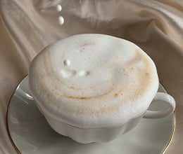 Article-Image-White-hot-chocolate_