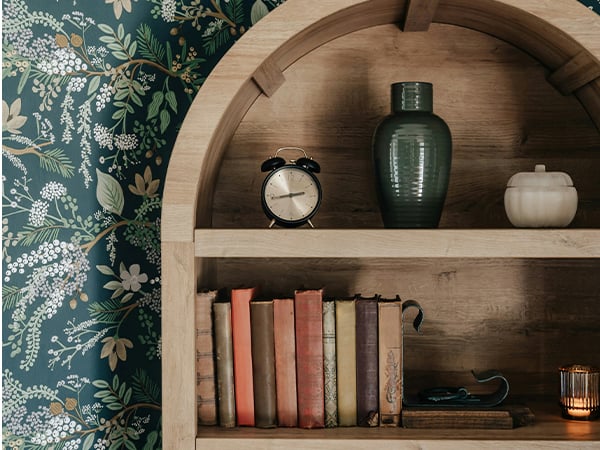 BOR-Image-The-rule-of-3-is-the-designer-trick-for-styling-everything-from-bookshelves-to-coffee-tables_